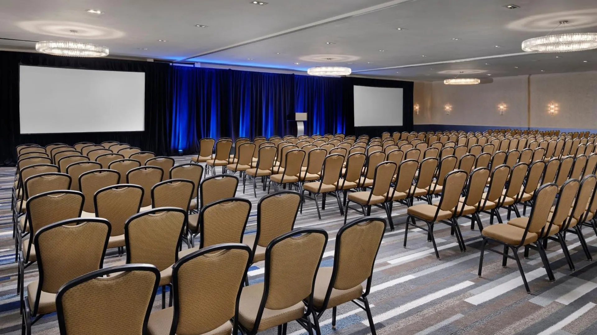 Nashville Airport Marriott 4*,  USA