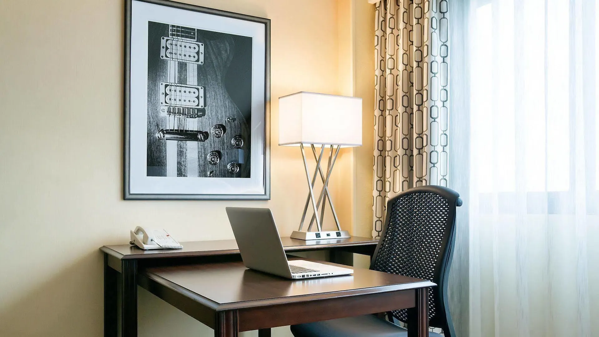 Nashville Airport Marriott 4*,